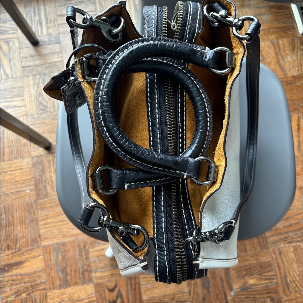 Coach 1941 Rogue 2016 First Generation w/ lock & key Genuine Glovetanned Leather - Picture 6 of 7
